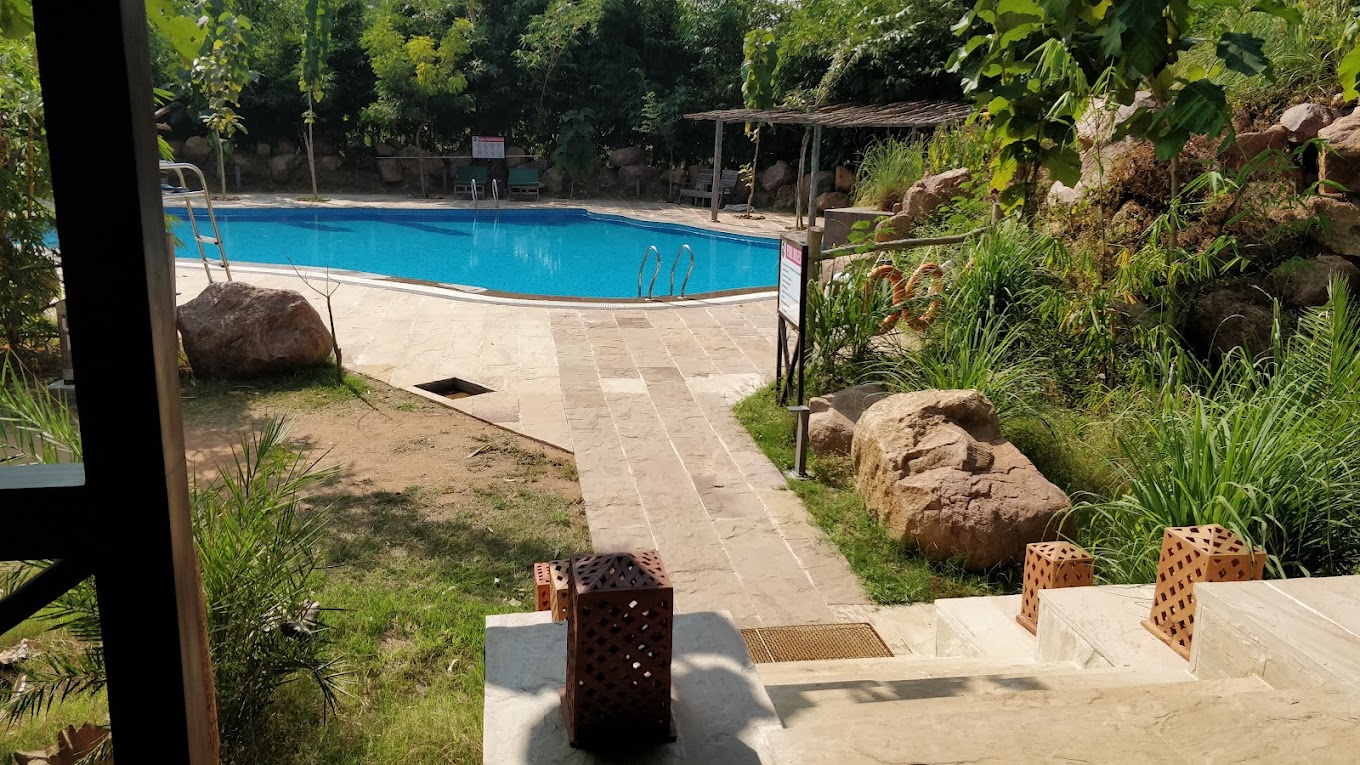 Tendu Leaf Jungle Resort & Spa